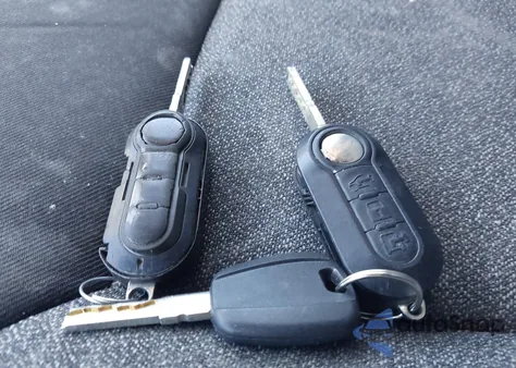 2014 Ram Promaster 2500 High Roof из США, поврежденный, VIN 3C6TRVCD1EE130096